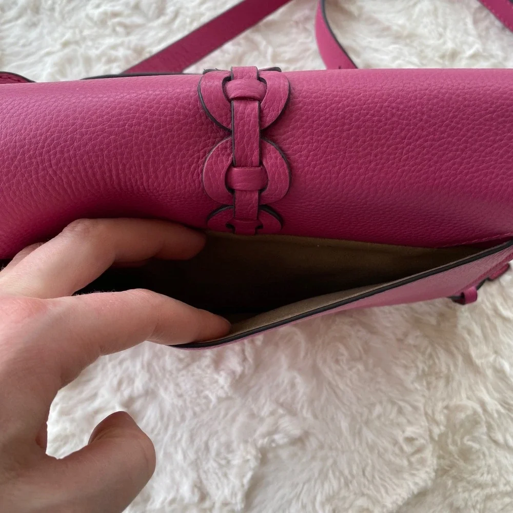 Antonio Melani Rosie Crossbody Bag Women Bright Pink Leather‎ Barbiecore Chic